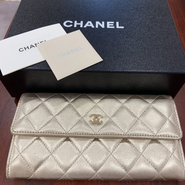 シャネル/CHANEL マトラッセ A50096　2つ折長財布 ゴールド