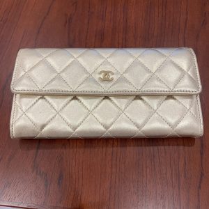 シャネル/CHANEL マトラッセ A50096　2つ折長財布 ゴールド1