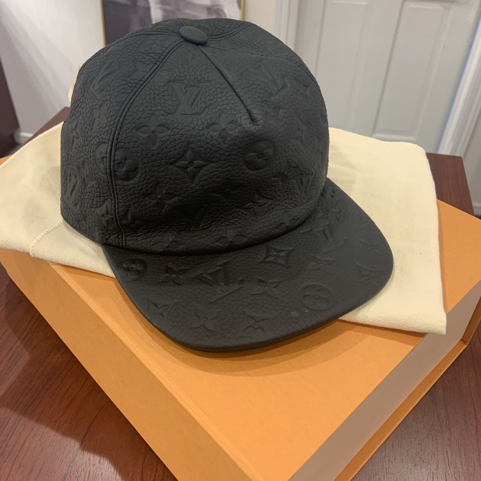 Unboxing Louis Vuitton Mesh Baseball cap 