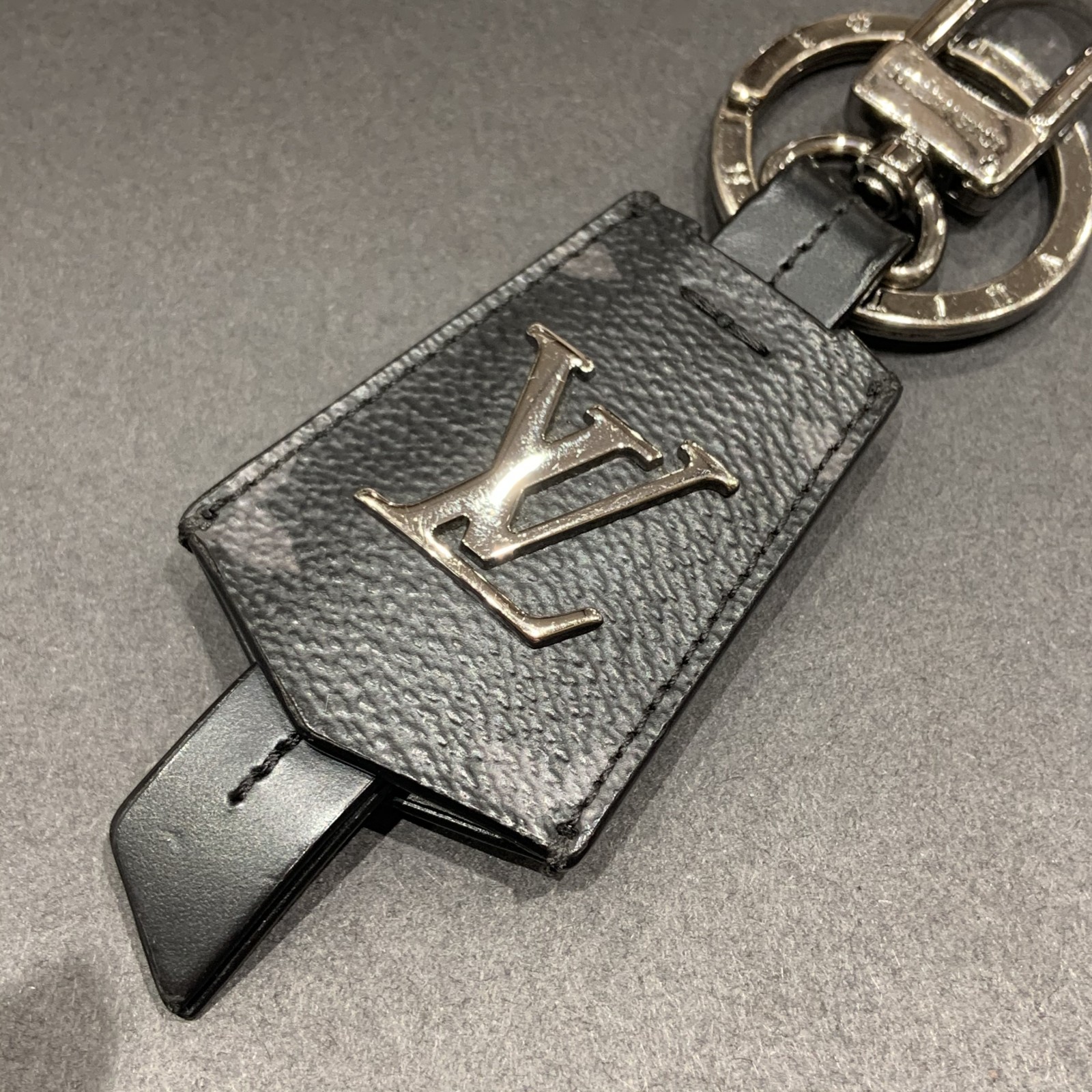 ルイ・ヴィトン/LOUIS VUITTON エプリクス M63620 ポルトクレ・クロッシュ クレ4