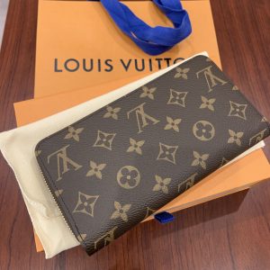 LOUIS VUITTON/ルイ・ヴィトン モノグラム M42616 ジッピーウォレット0