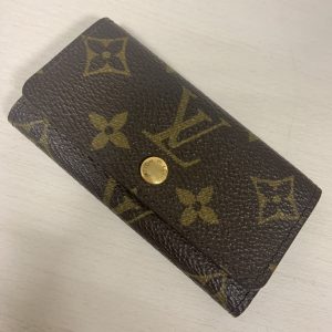 ルイ・ヴィトン/LOUISVUITTON モノグラム M62631　キーケース40