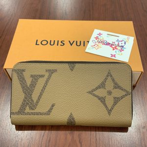 ルイ・ヴィトン/LOUISVUITTON モノグラム ジャイアント ジッピー・ウォレット M69353 ジャイアント リバース0