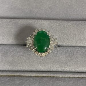 翡翠　リング　PT900　1.27ｃｔ0