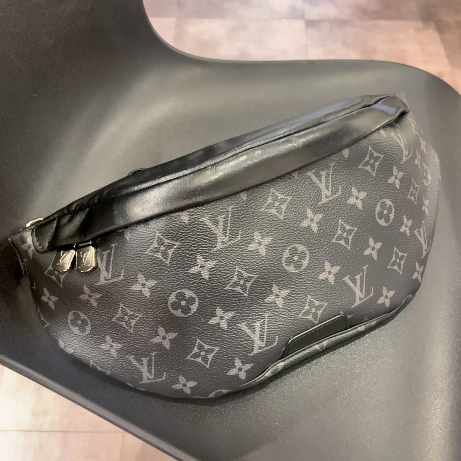 ルイヴィトン/LOUIS VUITTON M44336 モノグラムエクリプス ディスカバリー・バムバッグ0