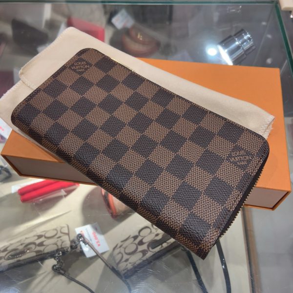 ルイヴィトン/LOUIS VUITTON N41661 ジッピーウォレット ブラウン