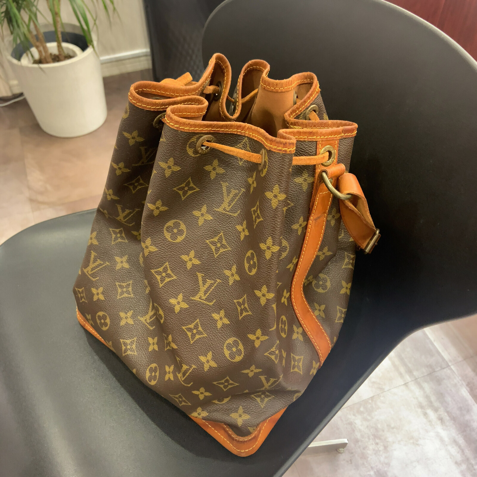 ルイヴィトン/LOUIS VUITTON M42224 ノエ0