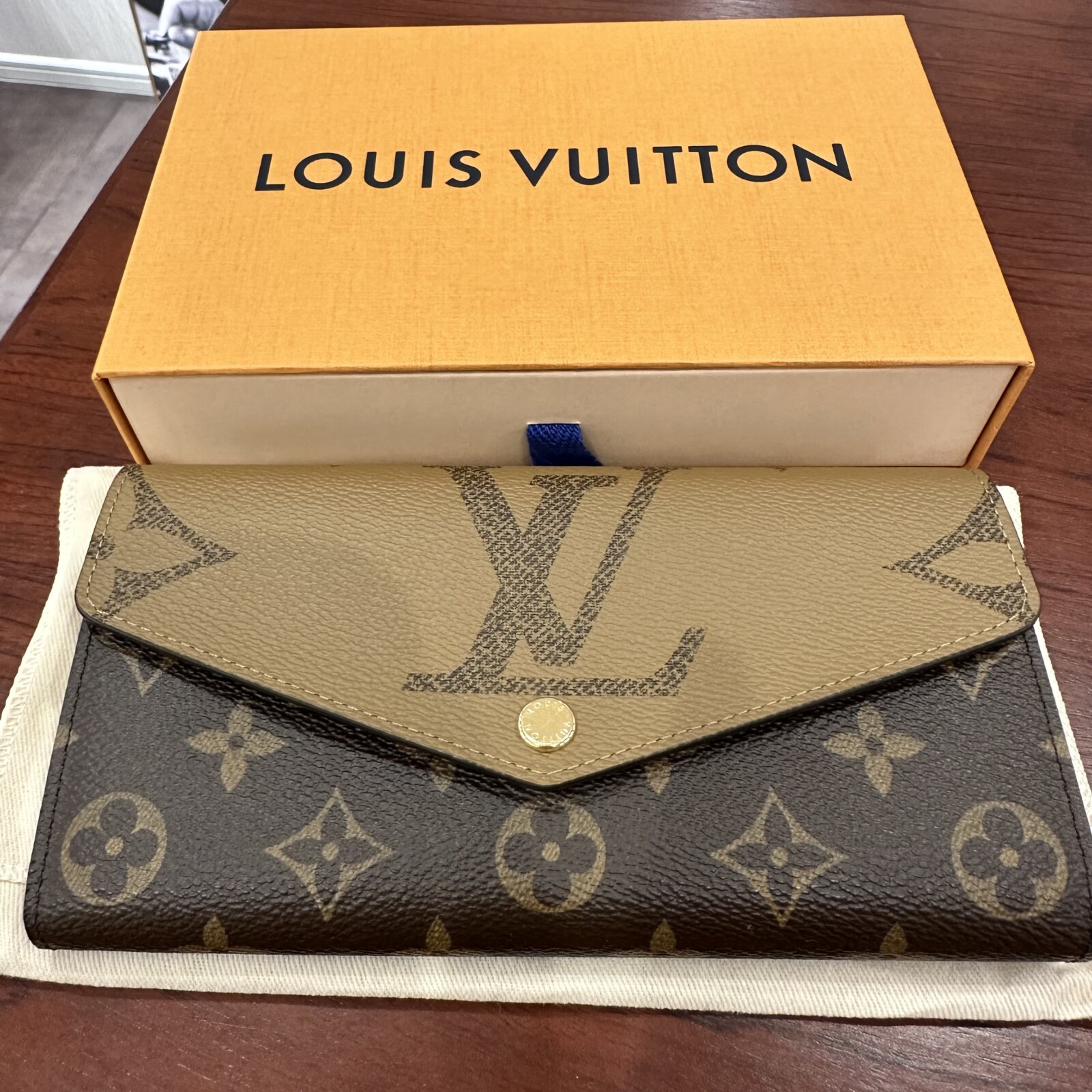 ルイヴィトン/LOUIS VUITTON M80726 モノグラム ジャイアント リバース